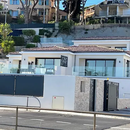 Bluebay2 T2 Face à La Appartement Bandol
