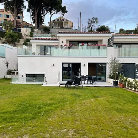 Appartement Bluebay2 T2 Face A La Bandol